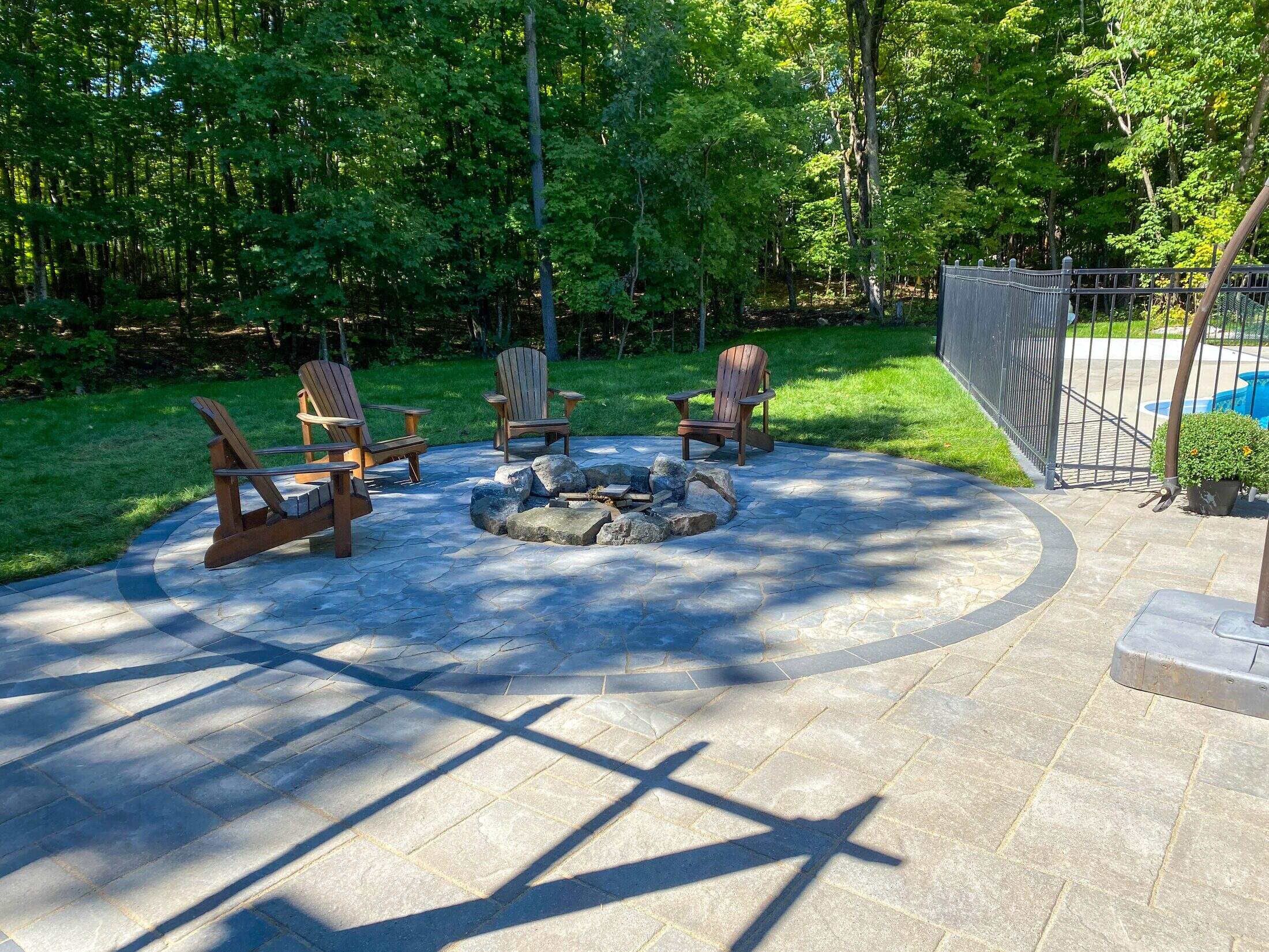 Foyer extérieur et patio