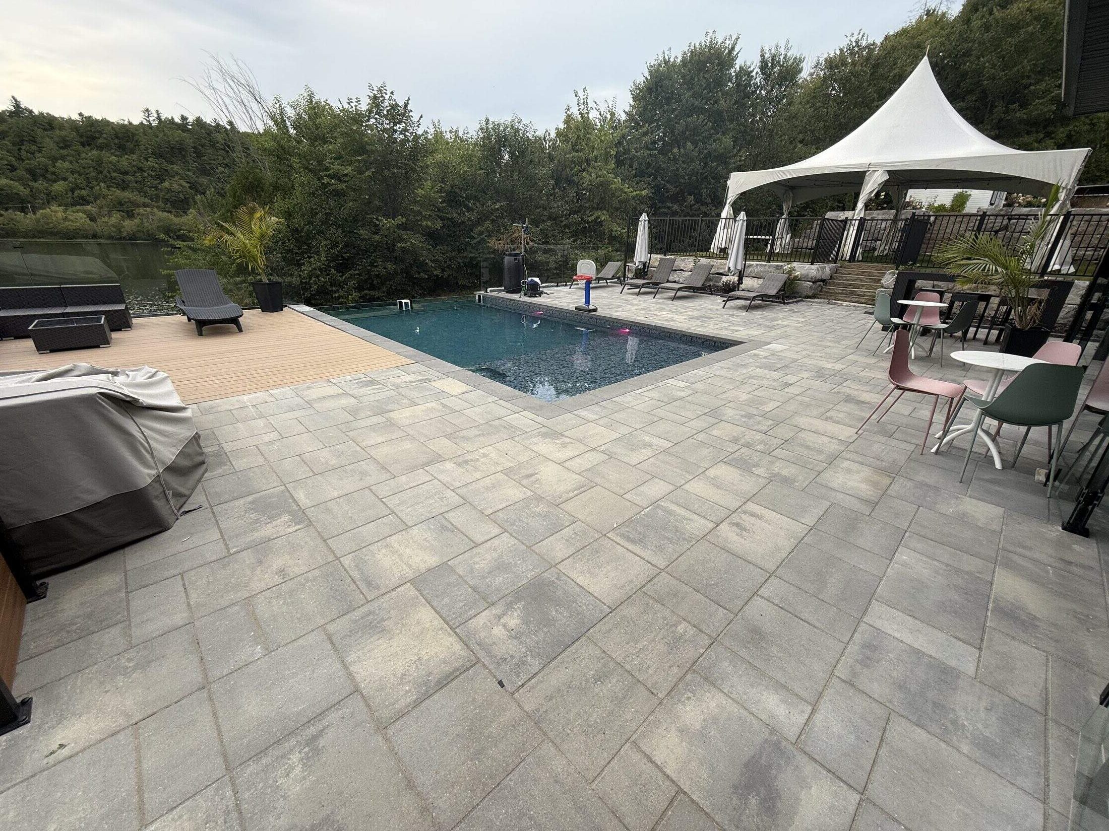 Patio pavé uni Gatineau